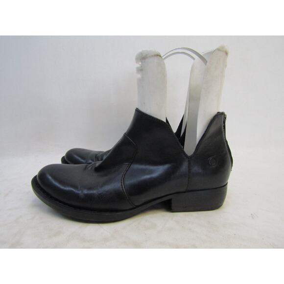 Born Size 7 M Black Leather Ankle Fashion Boots Bootie - Picture 1 of 11